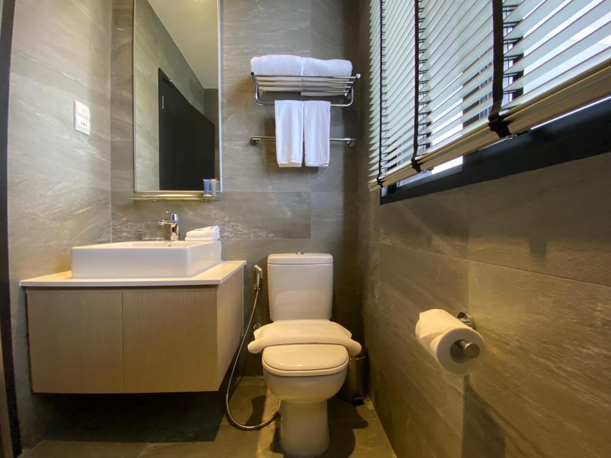 Momentus Serviced Residences Novena Singapur Exterior foto